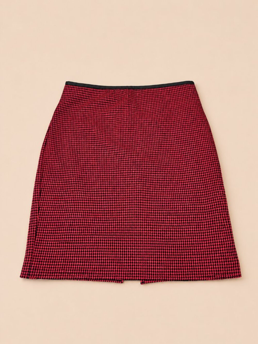 Express Red and Black Lined Skirt Size 10 Like New